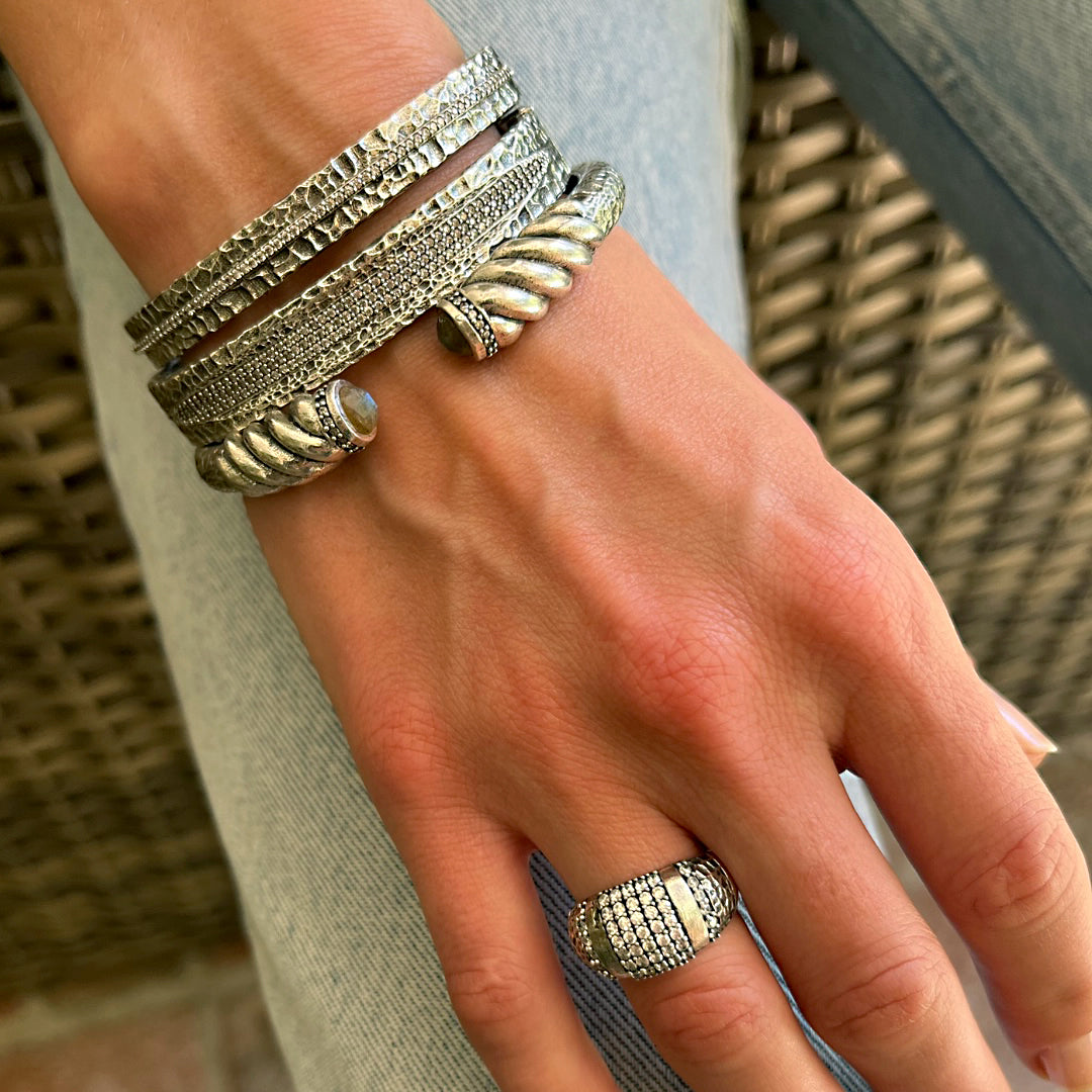 Vintage Silver Velen Crystal Inlay Bangle