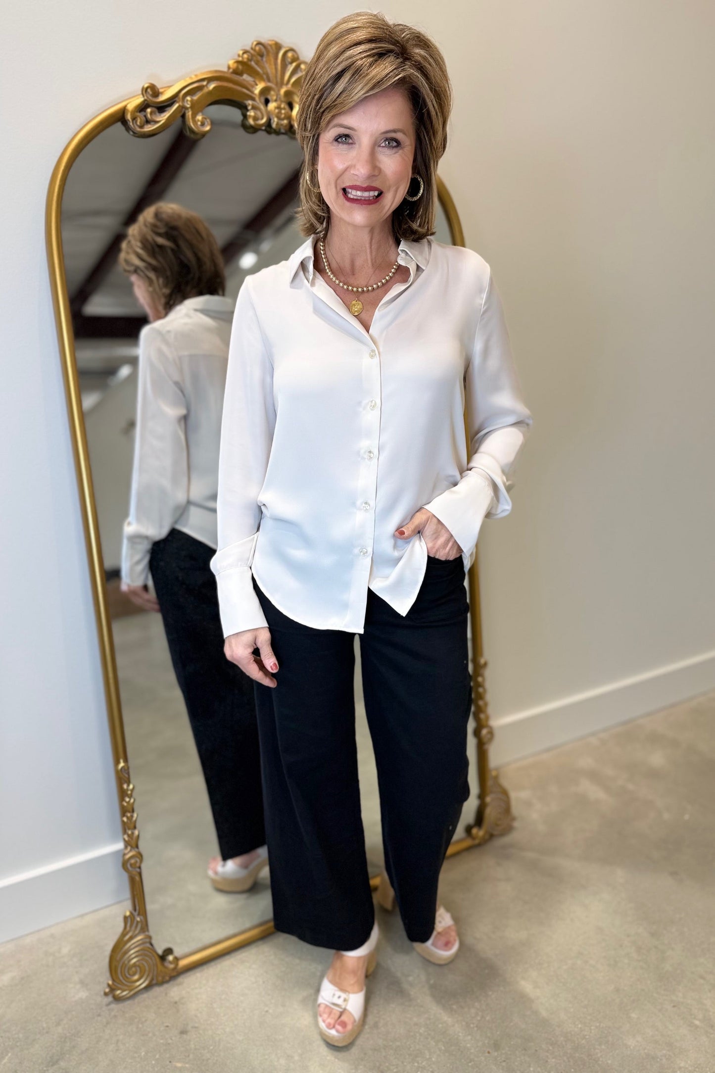 R5198 L/S Button Down Blouse
