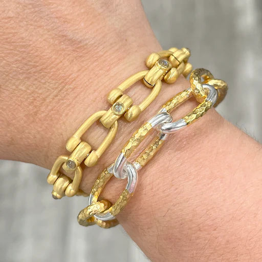 Two-Tone Eli Hammered Chain Bracelet 8"