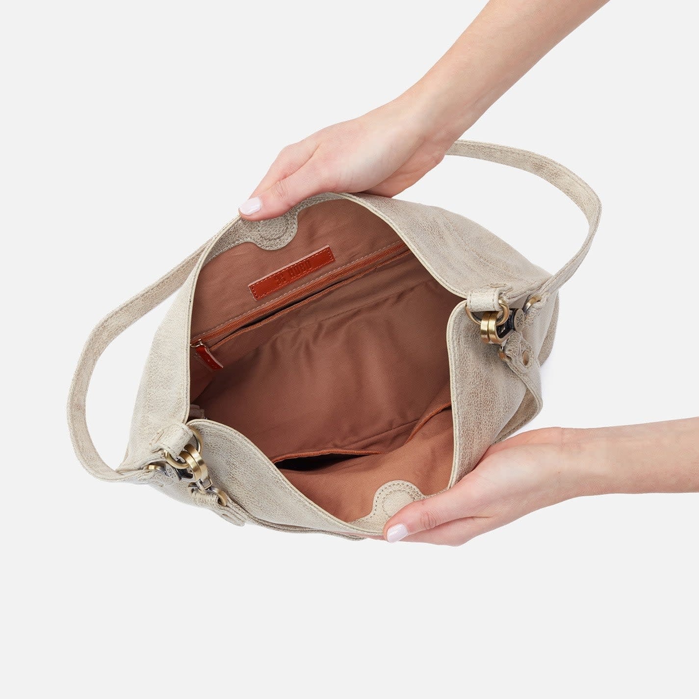 Pier Shoulder Bag