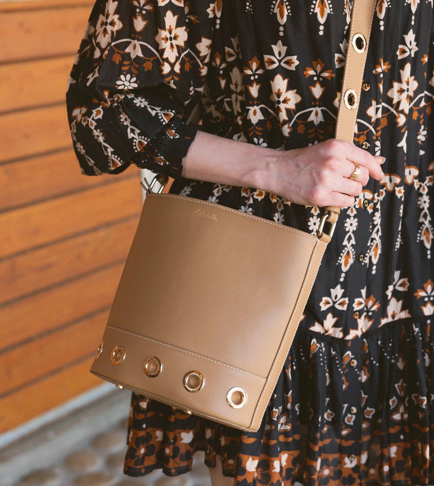 Rochelle Bucket Bag caramel
