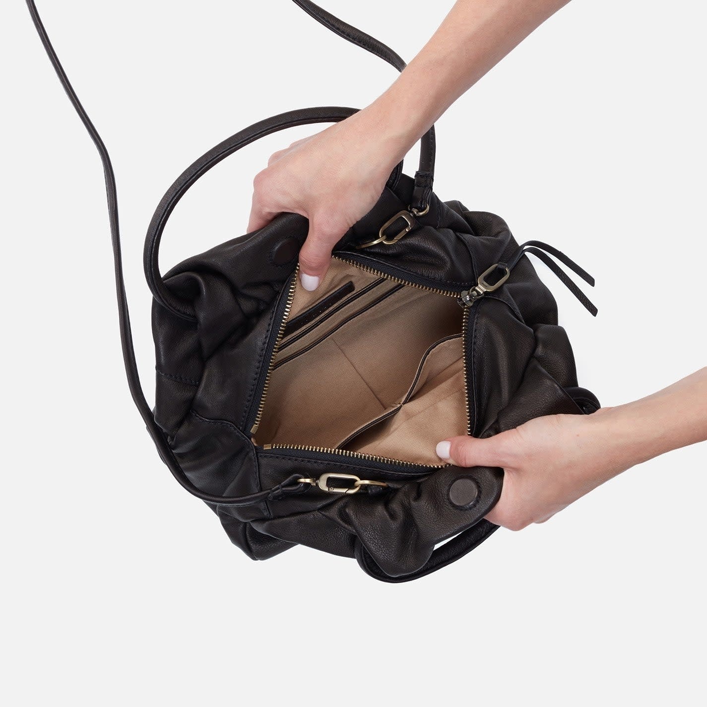 Darling Crossbody