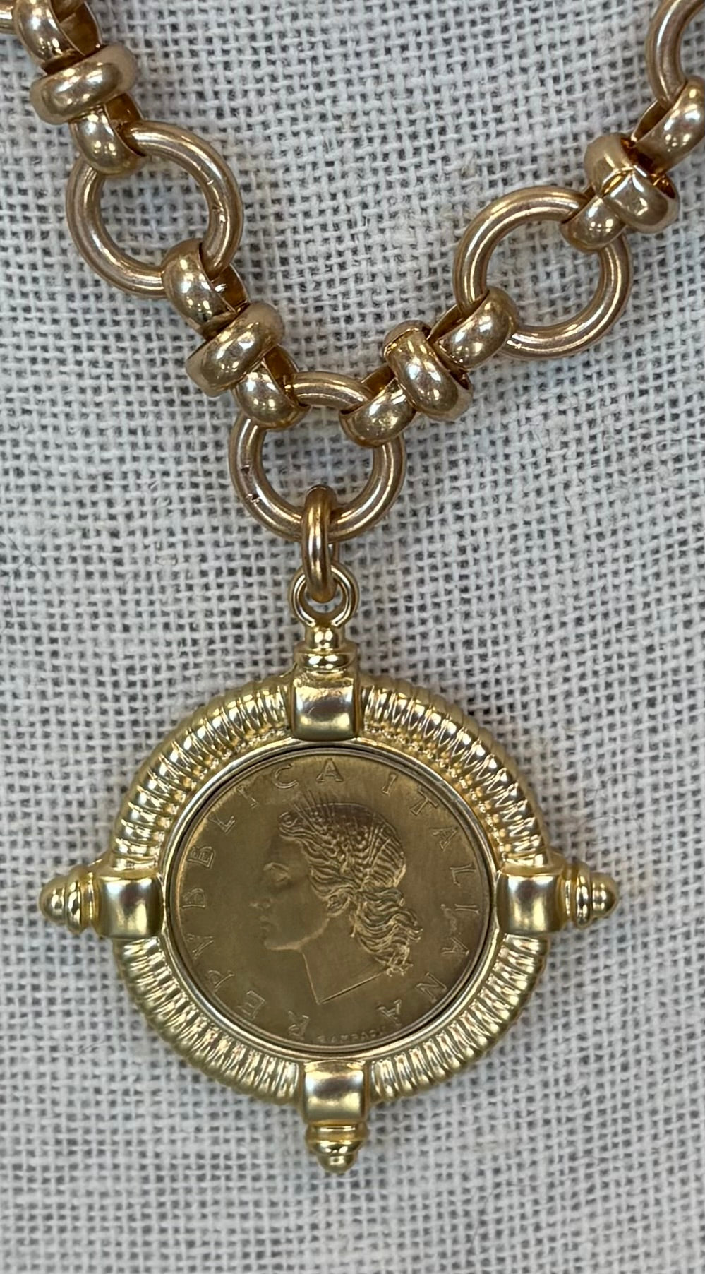 Mosaic Coin Italy Gold