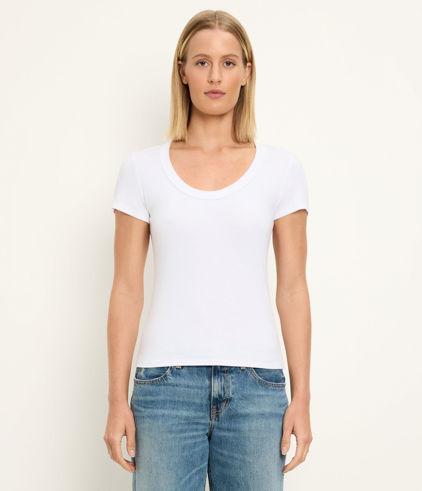Calla Scoopneck Tee