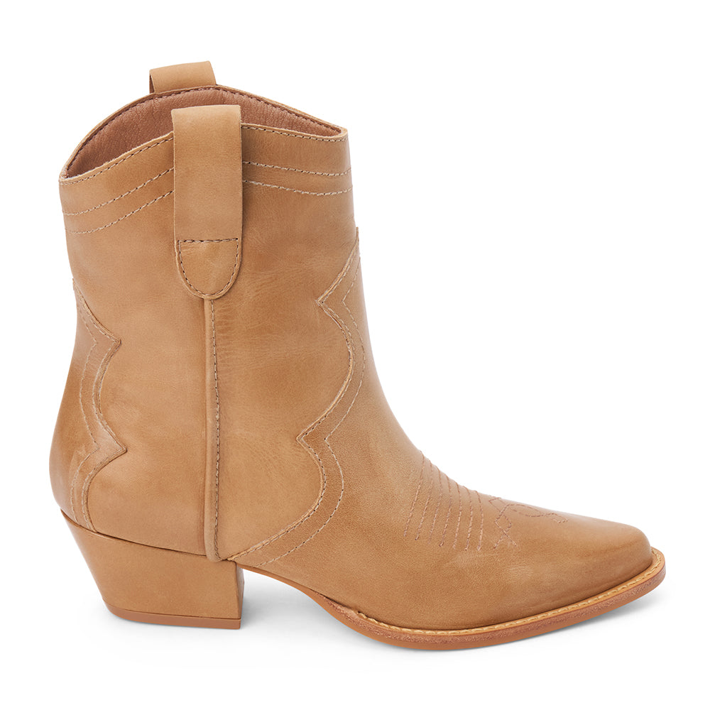 Arlo Bootie