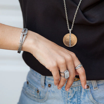 Gold Rockove Crystal & Hammered Loop Bangle