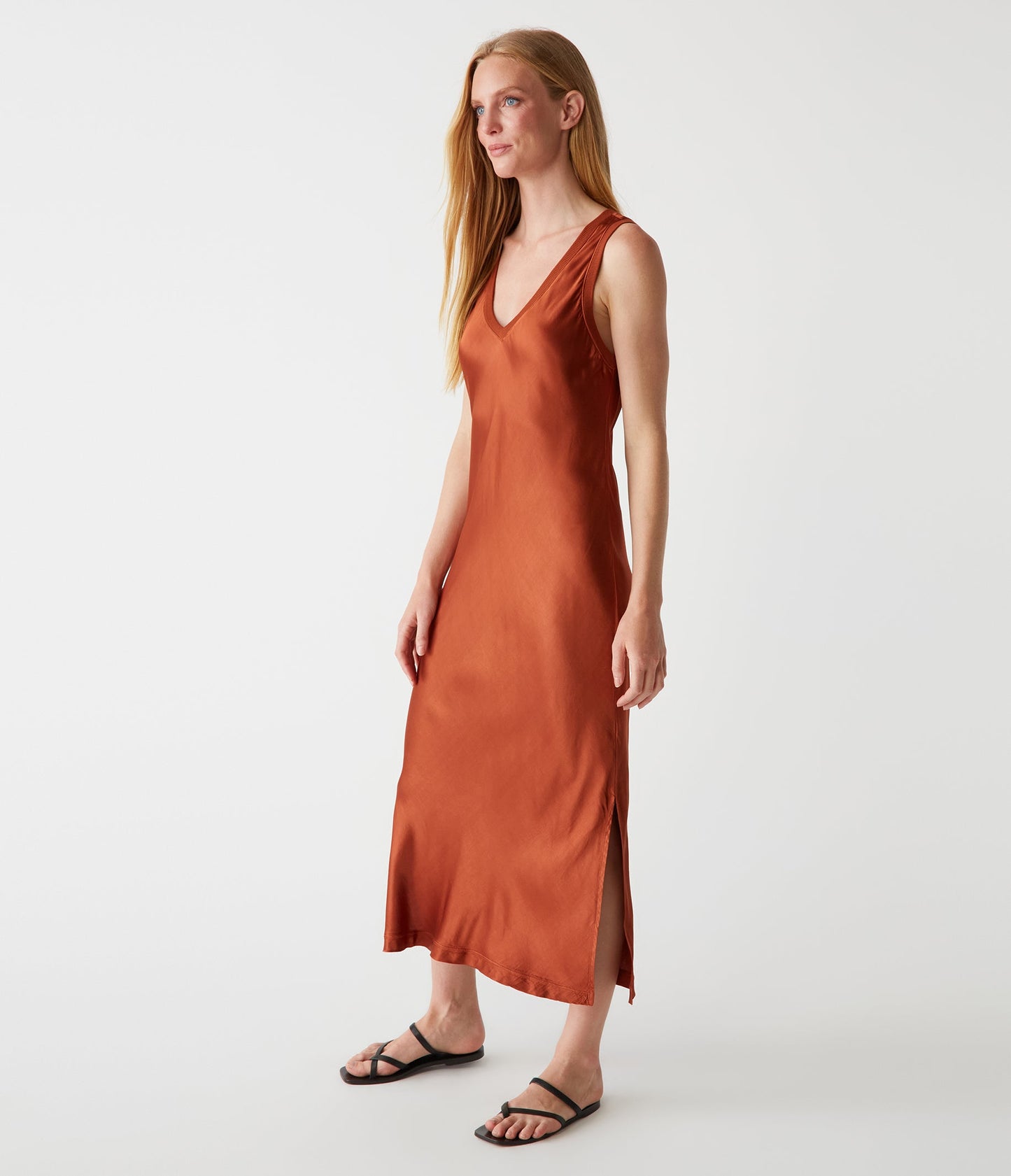 Randi V-Neck Midi