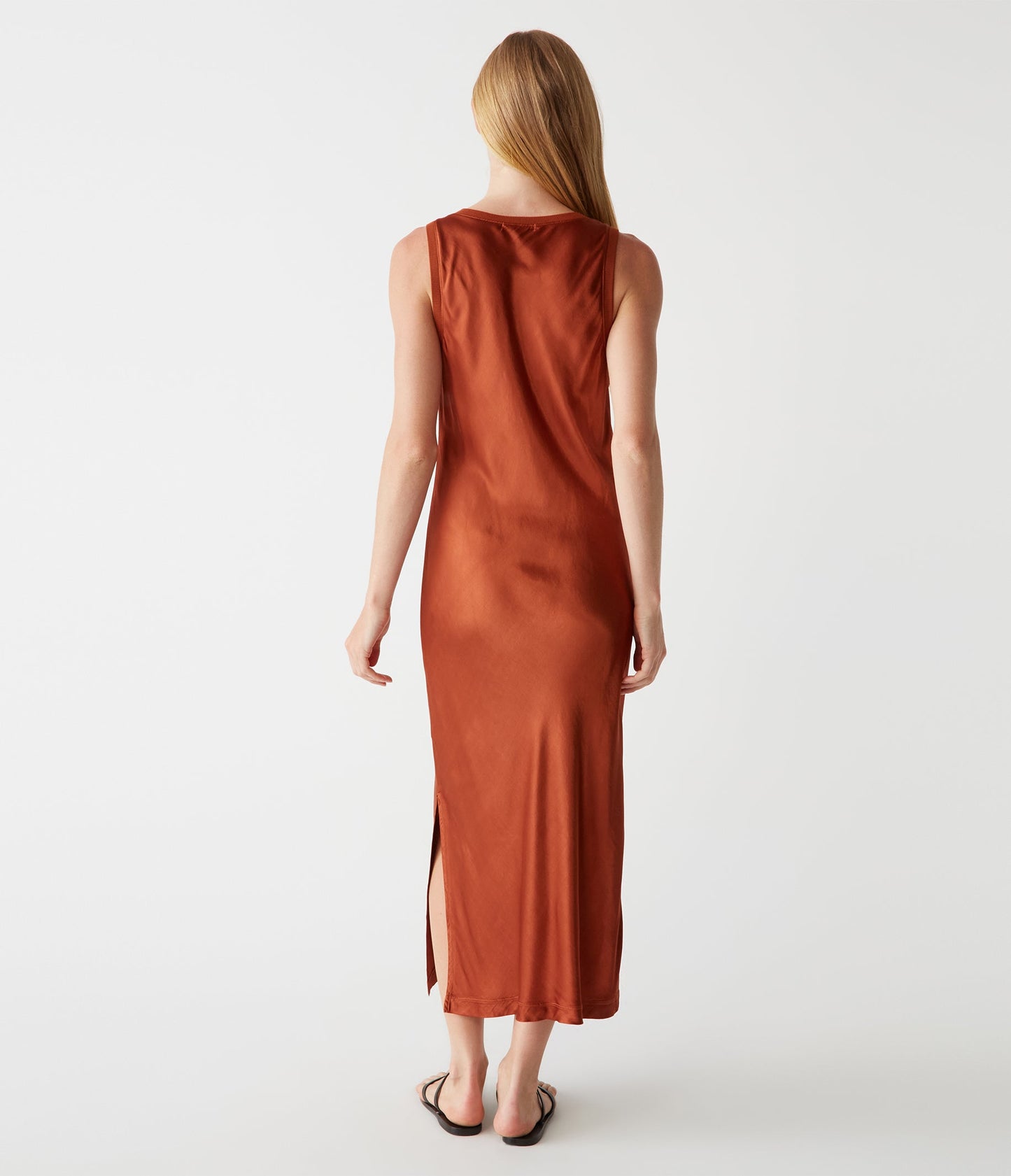 Randi V-Neck Midi