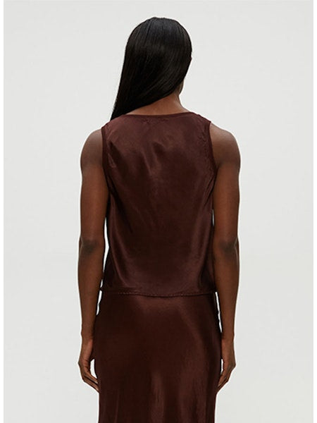 Liz V Neck Tank