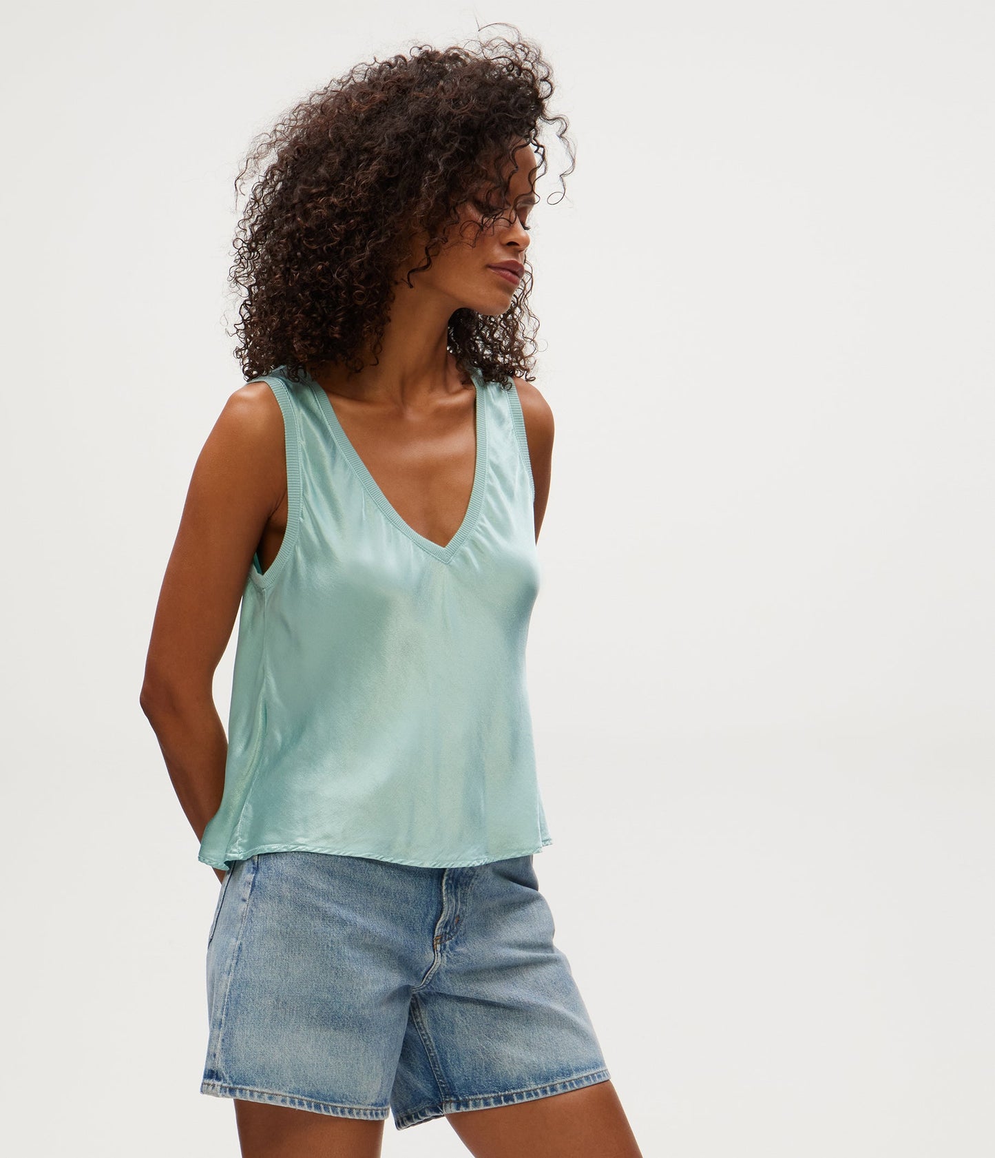 Liz V Neck Tank