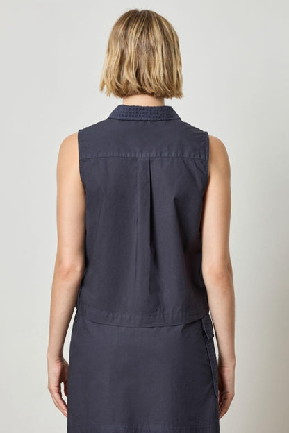 Eyelet Collar Sleeveless Shirt