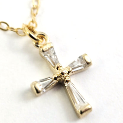 N968 Gold Cross Necklace