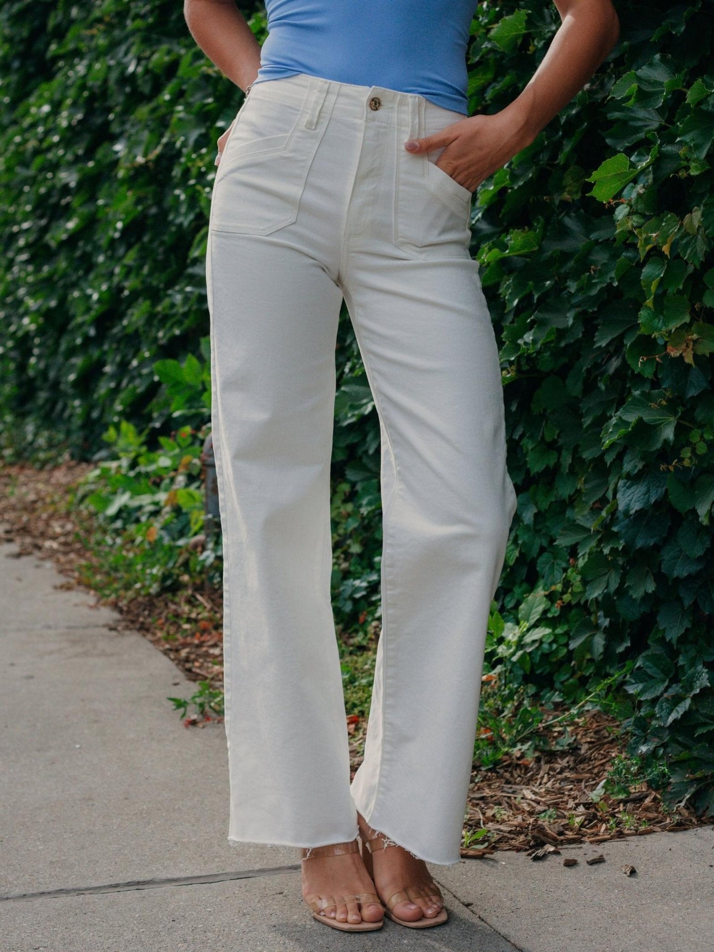 Anessa 31" Raw Hem